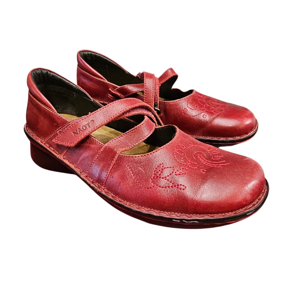 Naot Leather Red Mary Jane Shoes With Embroidered Design Size 40 9-9.5